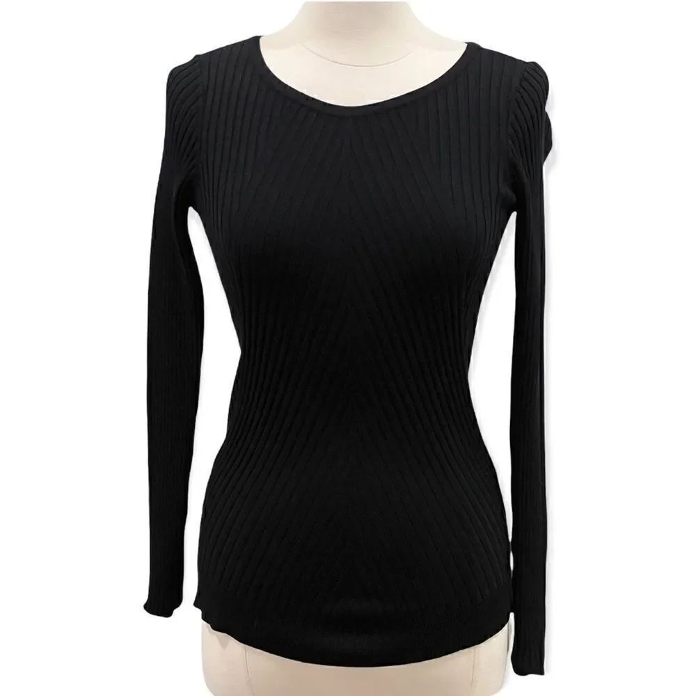 INC International Concepts Ribbed Sweater in the Size Medium in Black Color